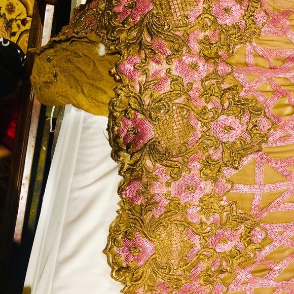 Pakistani dress - Picture 4 of 6